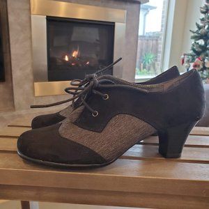 Aerosoles Women's Aristocrat Oxford Dress Pump